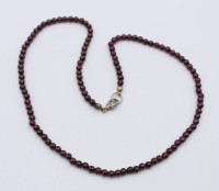 Auktion 368<br>Halskette, Granat, ca. L-46cm