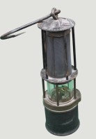 Auktion 368<br>alte Grubenlampe, Metall, mit Haken, H-31 cm