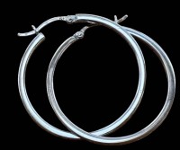 Auktion 369 / Los 1010 <br>Paar grosse Creolen, Silber-925-, 4,4 gr., D-2,8 cm