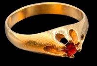 Auktion 369<br>Goldring-333- mit Rubin, RG 59, 3,4 gr.