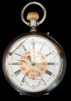 Auktion 369<br>mechan. HTU "Longines" Swiss made, Silbergeh&auml;use-800-, Werk l&auml;uft, Glas besch&auml;digt, Zeiger lose, 2 Deckel Silber-800-, 84 gr