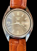 Auktion 369<br>mechan HAU "Seiko" 5 automatic, Werk l&auml;uft, braunes Lederband, guter Zustand