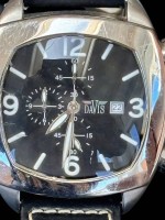 Auktion 369<br>gr. Quartz Armbanduhr "Davis" 9860, Geh&auml;use ca. 3,6x4,8 cm, Werk nicht gepr&uuml;ft, guter Zustan