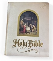 Auktion 369 / Los 3001 <br>"The new american bible" 1970, illustriert 29x22 cm, H-ca. 7 cm, ca. 270 Seiten