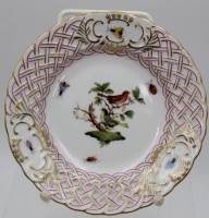 Auktion 369<br>kl. Teller mit Durchbruchrand, Herend, Rothschild, D-16cm.