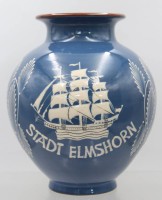 Auktion 369<br>hohe Vase, Stadt Elmshorn, signiert "Telling...?", ca. H-25cm