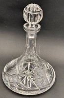 Auktion 369<br>grosse, schwere Kristall-Karaffe "Nachtmann" Schleuderstern, sogen. Schiffskaraffe (unten breiter flacher Stand-D-19 cm) H-29 cm