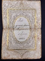 Auktion 369 / Los 6001 <br>Neujahrs Gl&uuml;ckw&uuml;nsche, 1x 1886 handschriftlich und 3 Postkarten, 30-40 er Jahre, 1x gestickt