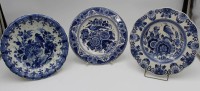 Auktion 369 / Los 9027 <br>3x Wandteller, Delfts, ca. D-24cm.