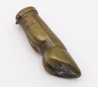 Auktion 369<br>antiken Streichholzhalter aus Messing in Form eines Hirschhufs, ca. L-7,5cm