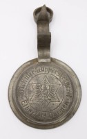 Auktion 369<br>Zinndeckel, Bickiler-K&uuml;pperscanerei aus Elberfeld-Barmen, ca. D-8,5cm