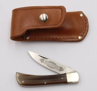 Auktion 369<br>Taschenmesser mit Lederetui, Hammer &amp; Schlege, Horngriff, zusammengekl, ca. L-10cm