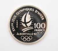 Auktion 369 / Los 6017 <br>franz&ouml;sische Gedenkm&uuml;nze, 100 Francs,  Olympische Winterspiele 1992 in Albertvill, 900er Silber, ca. 22gr., D-3,8cm