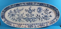 Auktion 369<br>grosse ovale  Hechtplatte "Meissen" Zwiebelmuster um 1860, Knaufschwerter durchschliffern, 60x28 cm!