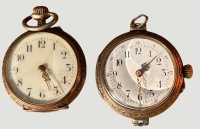 Auktion 369<br>2x mechan. kl. Damen-Umh&auml;ngeuhren, 1x S-900-, Werk l&auml;uft, 1x umgebaute Armbanduhr um 1920 in Silbergeh&auml;use, Werk steht,