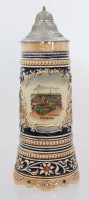 Auktion 369<br>hoher Bierkrug mit Hamburgansicht, Reliefdekor, Spieluhr defekt, ca. H-27cm