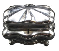 Auktion 369 / Los 11043 <br>grosse Zuckerdose, versilbert, auf vier Kugelf&uuml;sschen,  H-11 cm, 15x12 cm