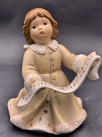 Auktion 369<br>gr. Sing-Engel mit Notenband, H-15 cm, Goebel