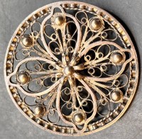 Auktion 369<br>filigrane Silberbrosche (gepr&uuml;ft), D-3,8 cm, 7,5 gr.