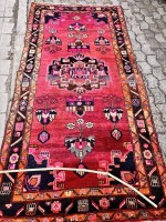 Auktion 369 / Los 13013 <br>langer antiker L&auml;ufer, Naturfarben,  134x275 cm