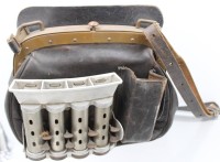 Auktion 369<br>Schaffnertasche, &auml;lter, Prof. Alfred Kraut, ca. H-23 x 28cm, Altersspuren