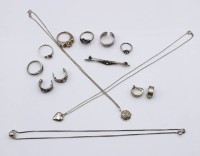 Auktion 369<br>kl. Konvolut div. Silberschmuck, teilw. Steinbesatz, zus. ca. 45gr.