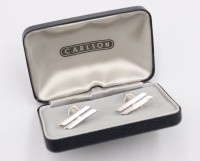 Auktion 369<br>Paar Manschettenkn&ouml;pfe, silberfarben, in Carlson Etui