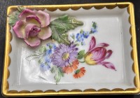 Auktion 369<br>kl. Sch&auml;lchen "Dresden" Potschapel, Blumen, aufgesetzte Bl&uuml;te, 9,5x6,5 cm,