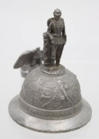 Auktion 369<br>Zinndeckel eins Reservistenkruges aus der Zeit des Deutschen Kaiserreichs, ca. H-10,5cm