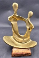 Auktion 369<br>moderne Bronzeskulptur auf Holzsockel "Liebe und Verbundenheit", H-22 cm