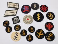 Auktion 369<br>Konvolut div. Stoffabzeichen, teilw. &auml;lter