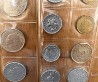 Auktion 374<br>Blatt mit 18 M&uuml;nzen, Lira, T&uuml;rkei, hpts. 80-er Jahre