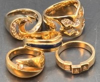 Auktion 369<br>5x div. Ringe, goldfarben, wohl alle Pierre Lang, zus. ca 32 gr