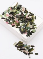 Auktion 369<br>ca. 100 ct Turmalin-Kristalle