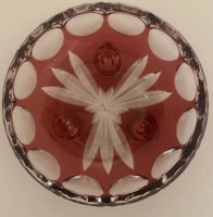 Auktion 369<br>Nachtmann Schale  auf  3 F&uuml;&szlig;en Goldrubin Bleikristall &Uuml;berfang 15 cm