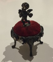 Vintage Engel Fu&szlig; Nadelkissen Strass