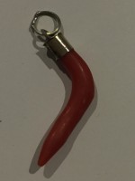 Echte Rote Koralle Anh&auml;nger &ndash; Italienisches Gl&uuml;ckshorn