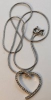 Auktion 369<br>Schlangenhalskette Silber-925- mit Herzanh&auml;nger, klare Steine, 4,3 gr.