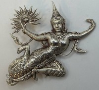 Auktion 370 / Los 1009 <br>massive Silberbrosche -925-, Siam, Tempelt&auml;nzerin, L-7,5 cm, 15,5 gr.