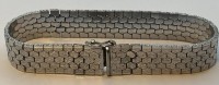 Auktion 370 / Los 1024 <br>breites versilbertes Armband, L-ca. 19 cm, 1,3 cm breit