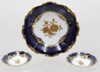 Auktion 370<br>3tlg. Schalenset, Lindner, Kobalt m. Gold, Goldblumen, D-19,5cm u. 2x D-10cm