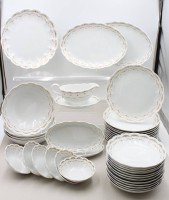 Auktion 370<br>Speiseservice, Kaiser, Monte Carlo, Sauciere, 6x Beilagensch&auml;lchen, 4x Gem&uuml;seschalen, Anbietschale, 4x ovale Platten, je 12x flache und tiefe Teller