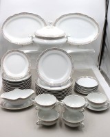 Auktion 370 / Los 8044 <br>41tlg Speiseservice, Hutschenreuther, Maria Theresia F&uuml;rstenau