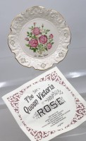 Auktion 370<br>Sammelteller, Queen Victoria Rose, Crown Davenport, D-21cm