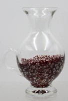 Auktion 370 / Los 10013 <br>Kunstglas-Henkelvase, ca. H-18cm