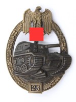 Auktion 370 / Los 7020 <br>Panzerkampfabzeichen in Silber mit Einsatzzahl 25, Herst. JFS (Josef Feix und S&ouml;hne, L&uuml;denscheid)