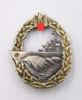 Auktion 370<br>Zerst&ouml;rer Kriegsabzeichen der Kriegsmarine, Hersteller: S.H.u.Co., aus der Zeit?
