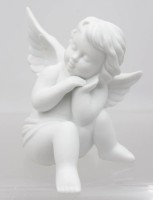 Auktion 370 / Los 8052 <br>Engelsfigur, Wei&szlig;porzellan, Rosenthal studio-haus, ca. H-13,5cm