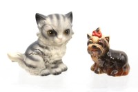 Auktion 370<br>2x Tierfiguren, Goebel, Katze und Hundm ca. H-8cm