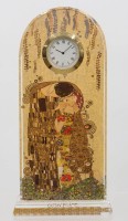 Auktion 370<br>Tischuhr, Glas, &bdquo;Der Kuss&ldquo; von Gustav Klimt, Quarzuhrwerk nicht gepr&uuml;ft, Geh&auml;use am Stand 2x Bestossen, ca. H-22cm B-10,5cm